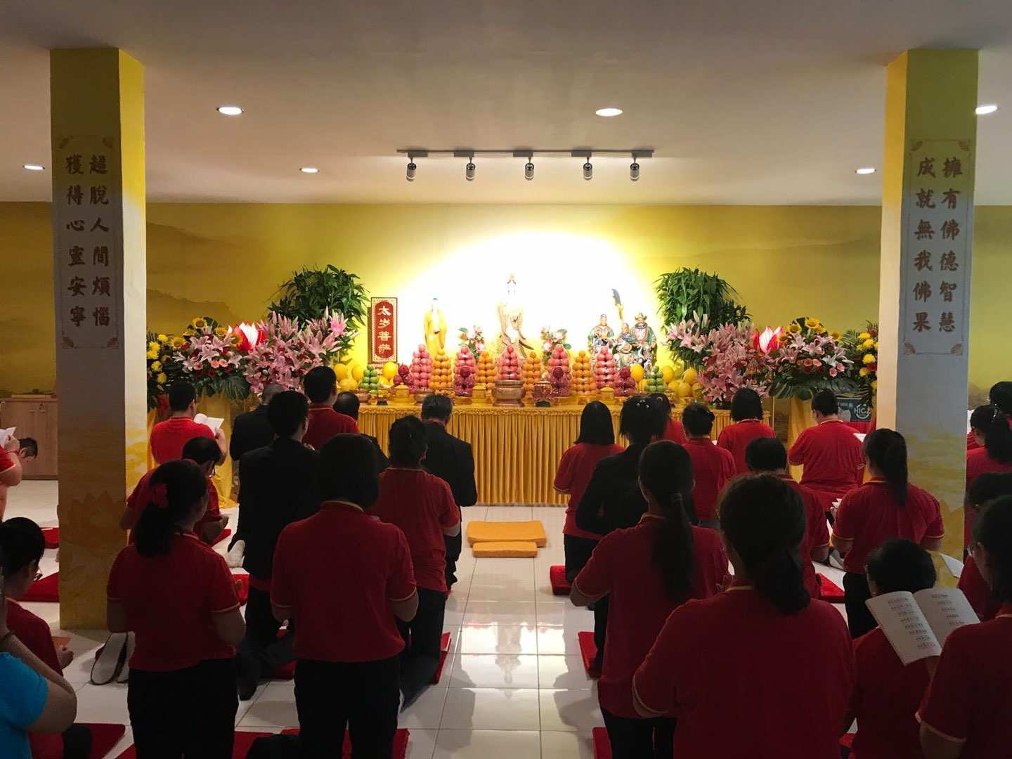 “卢台长”观世音菩萨“心灵法门”共修