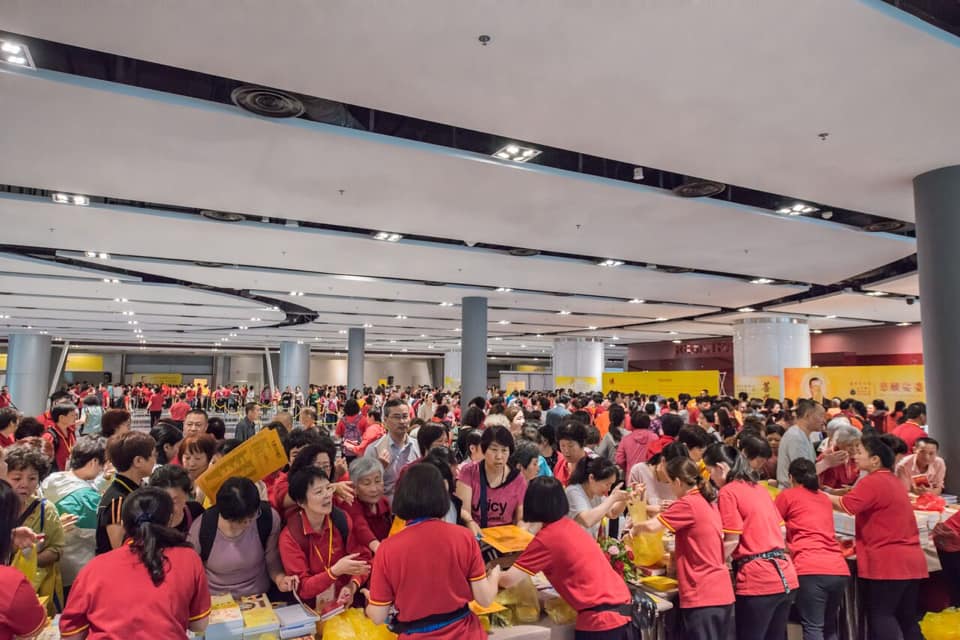 “卢台长”观世音菩萨“心灵法门”共修