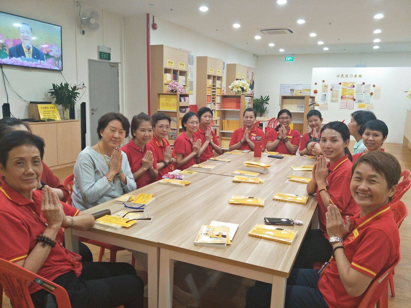 新加坡 (Singapore)“卢台长”观世音菩萨“心灵法门”共修